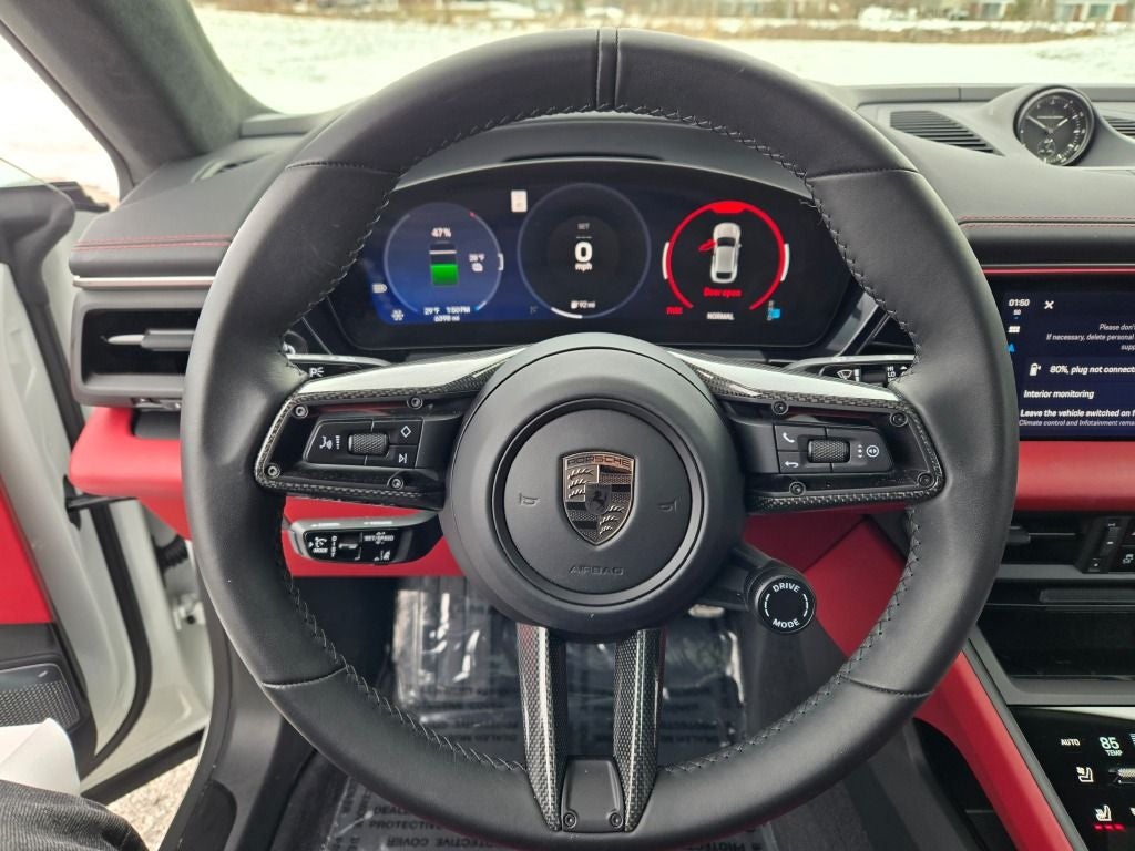 2025 Porsche Macan Electric Turbo