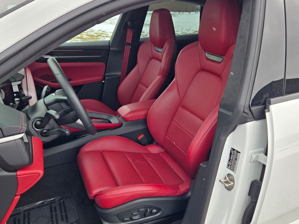 2025 Porsche Macan Electric Turbo