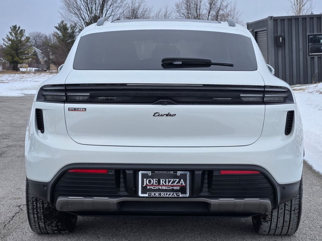 2025 Porsche Macan Electric Turbo