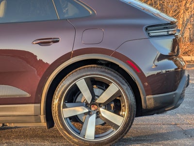 2025 Porsche Macan Electric Base