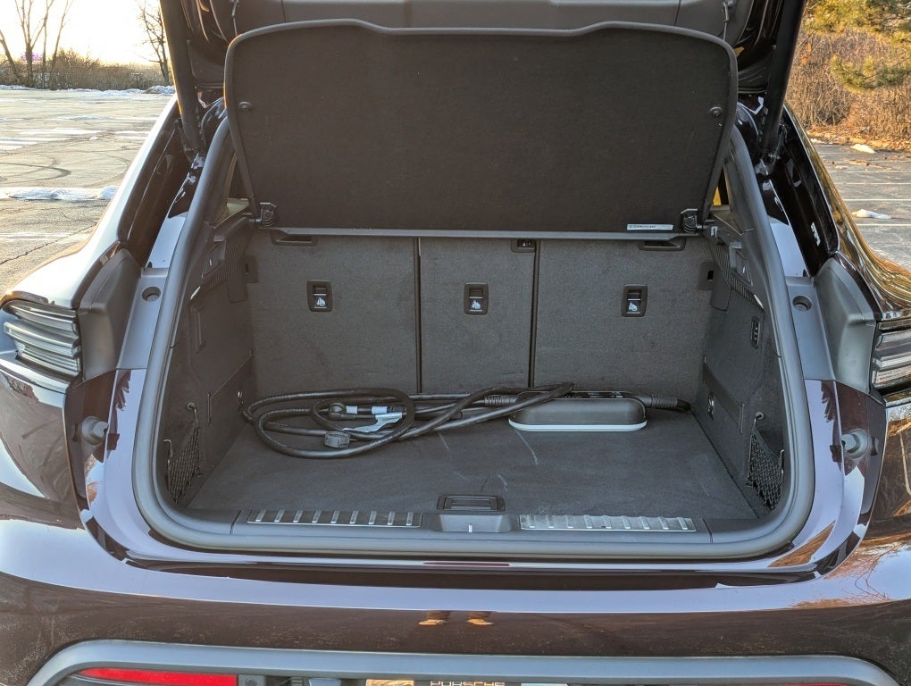 2025 Porsche Macan Electric Base