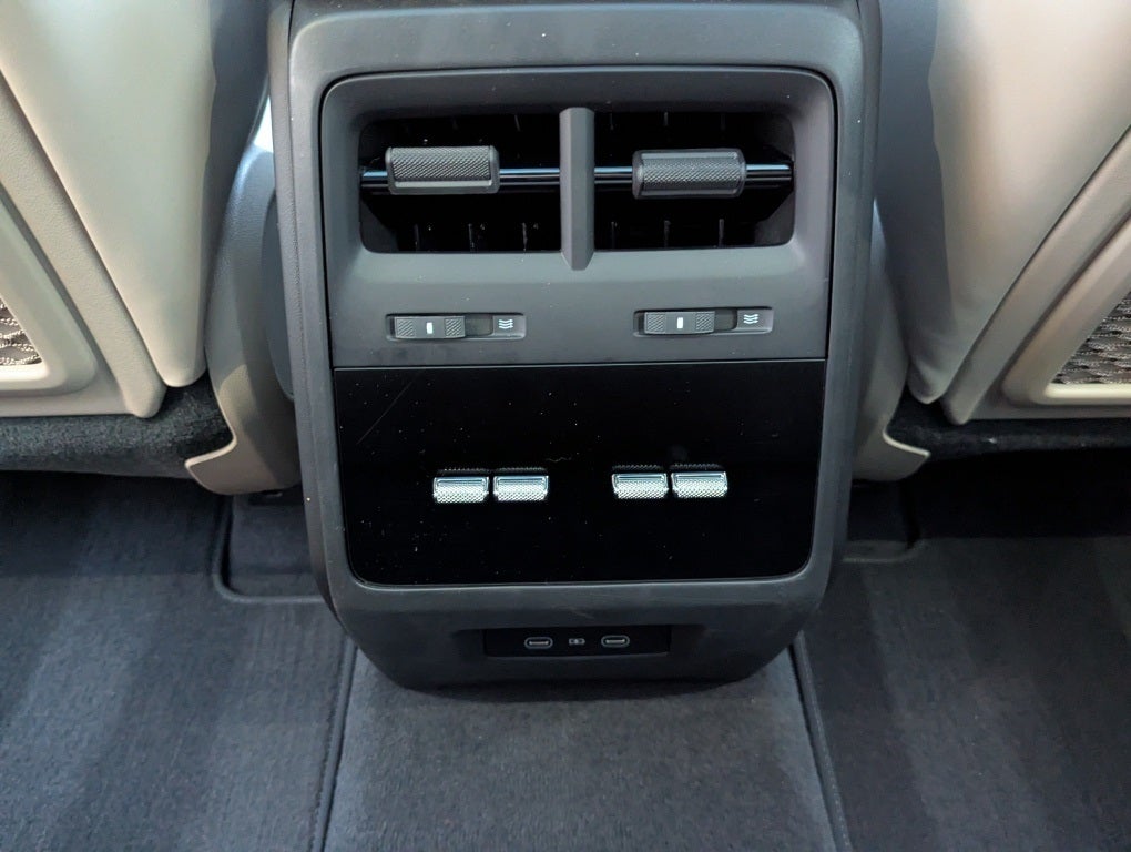 2025 Porsche Macan Electric Base