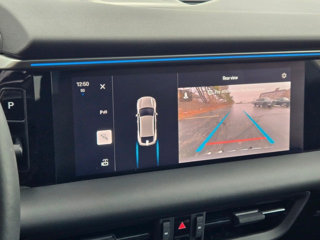 2025 Porsche Macan Electric Base