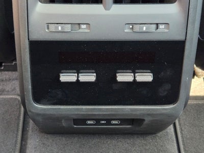 2025 Porsche Macan Electric Base