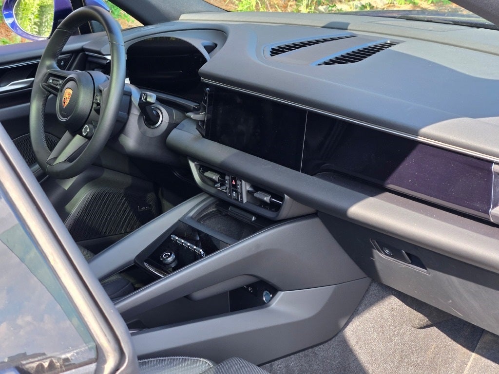 2025 Porsche Macan Electric Base