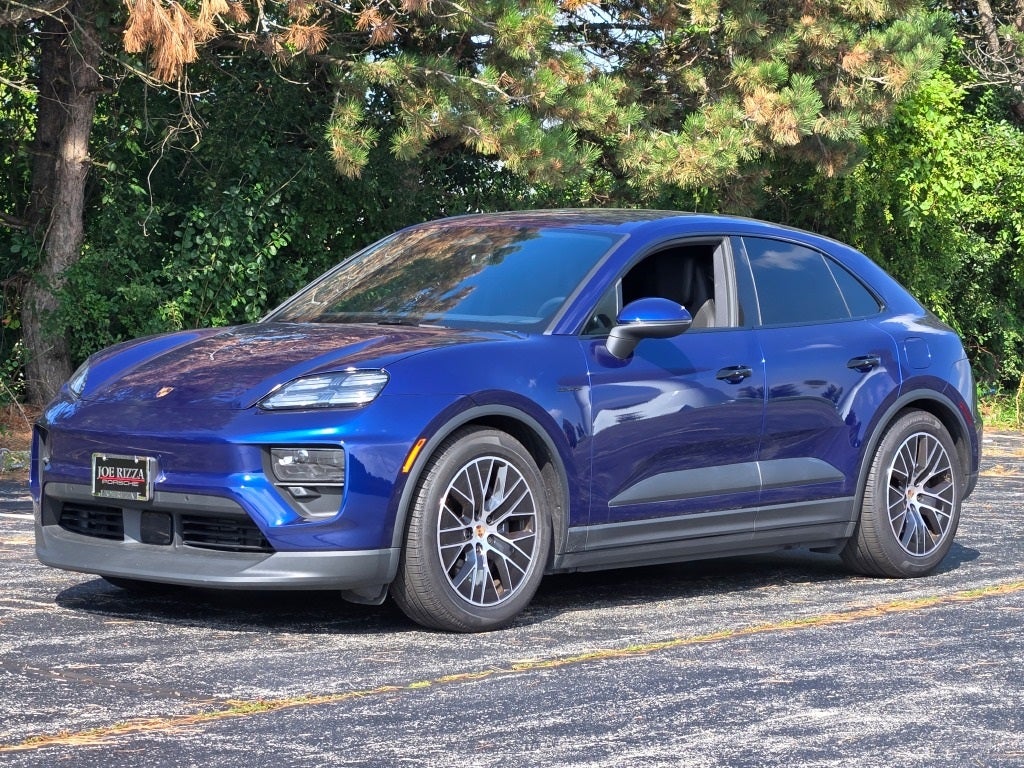 2025 Porsche Macan Electric Base