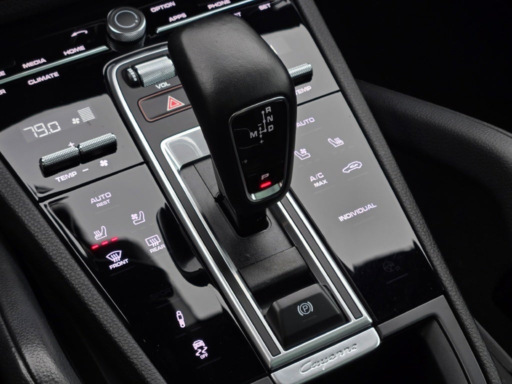 2023 Porsche Cayenne E-Hybrid Platinum Edition