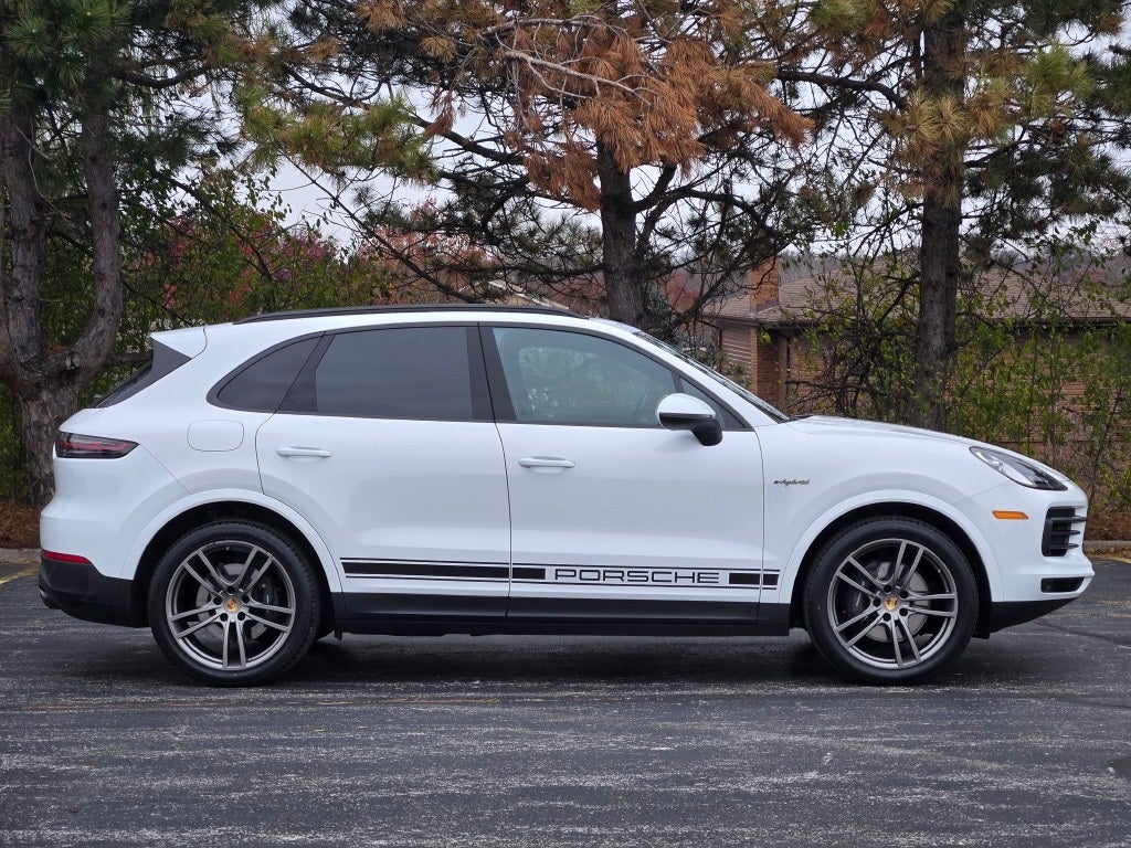 2023 Porsche Cayenne E-Hybrid Platinum Edition