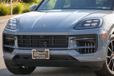 2026 Porsche Cayenne E-Hybrid Base