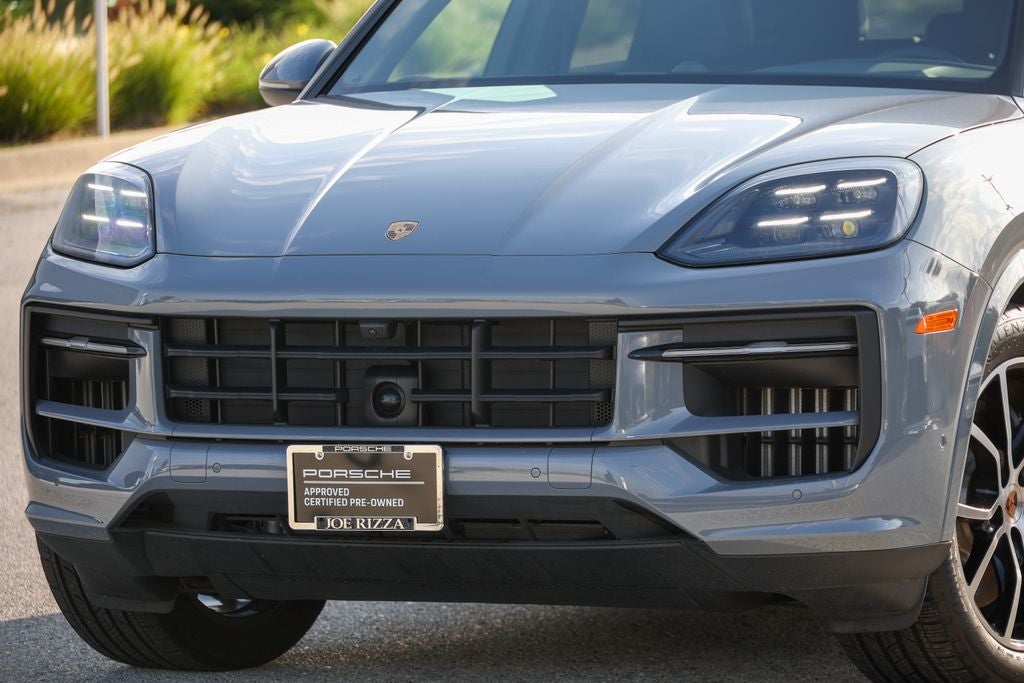 2026 Porsche Cayenne E-Hybrid Base