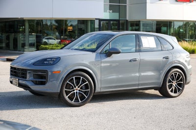 2026 Porsche Cayenne E-Hybrid Base