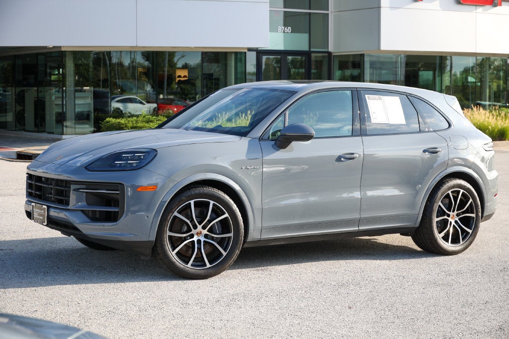 2026 Porsche Cayenne E-Hybrid Base