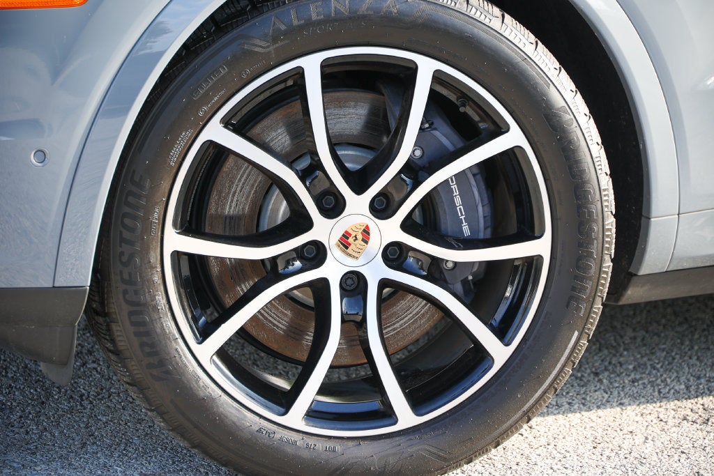 2026 Porsche Cayenne E-Hybrid Base