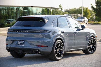 2026 Porsche Cayenne E-Hybrid Base