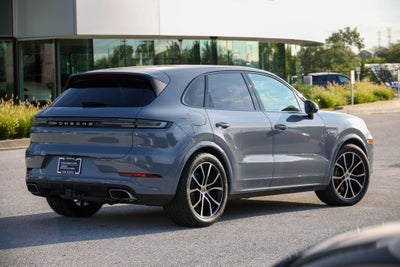 2026 Porsche Cayenne E-Hybrid Base