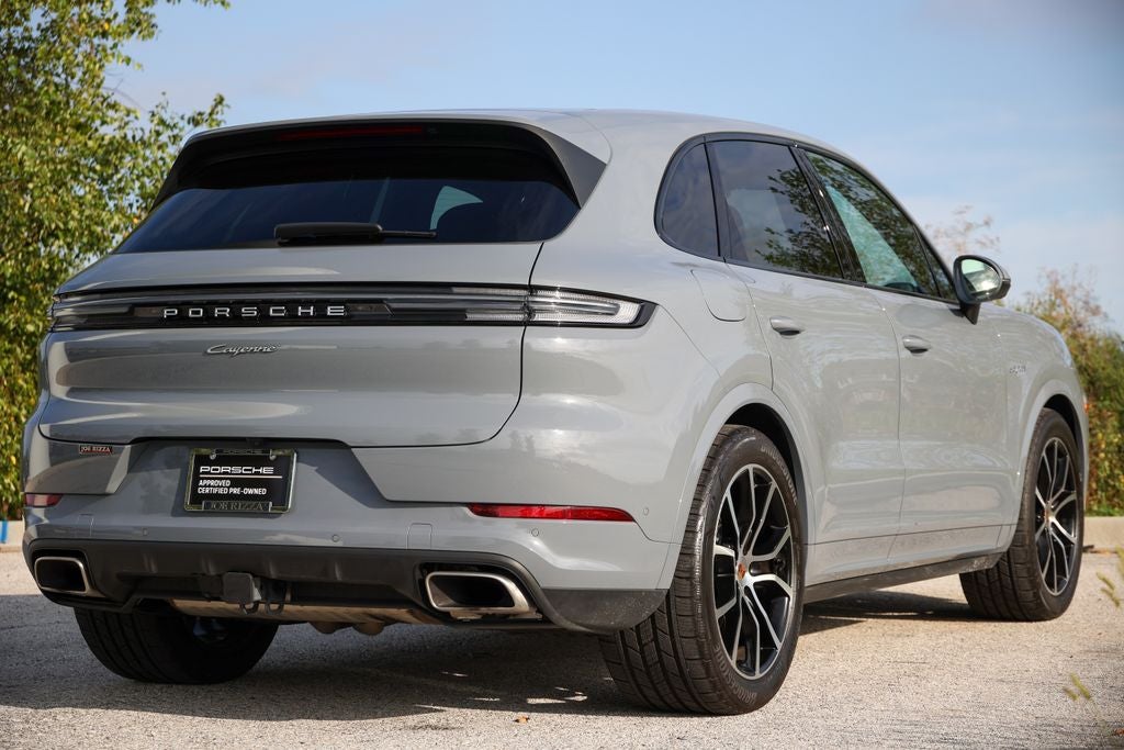 2026 Porsche Cayenne E-Hybrid Base