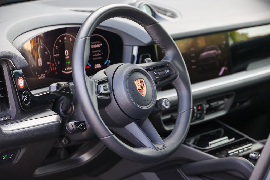 2026 Porsche Cayenne E-Hybrid Base
