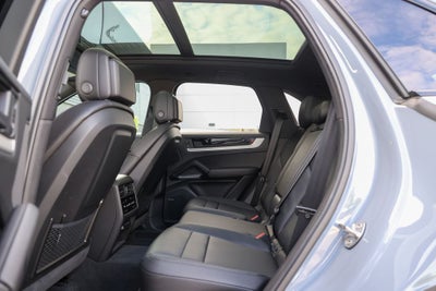 2026 Porsche Cayenne E-Hybrid Base