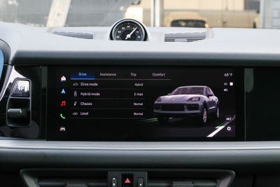 2026 Porsche Cayenne E-Hybrid Base