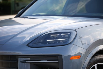 2026 Porsche Cayenne E-Hybrid Base
