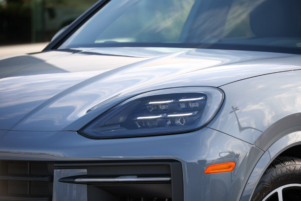 2026 Porsche Cayenne E-Hybrid Base