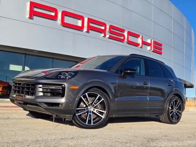 2025 Porsche Cayenne E-Hybrid Base