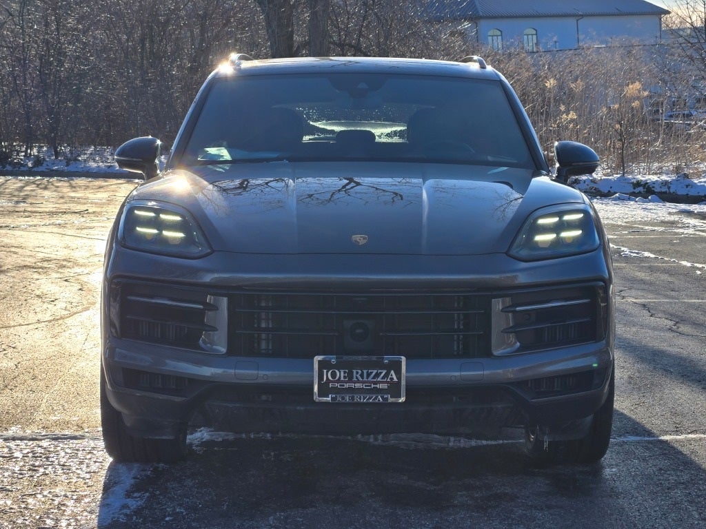 2025 Porsche Cayenne E-Hybrid Base