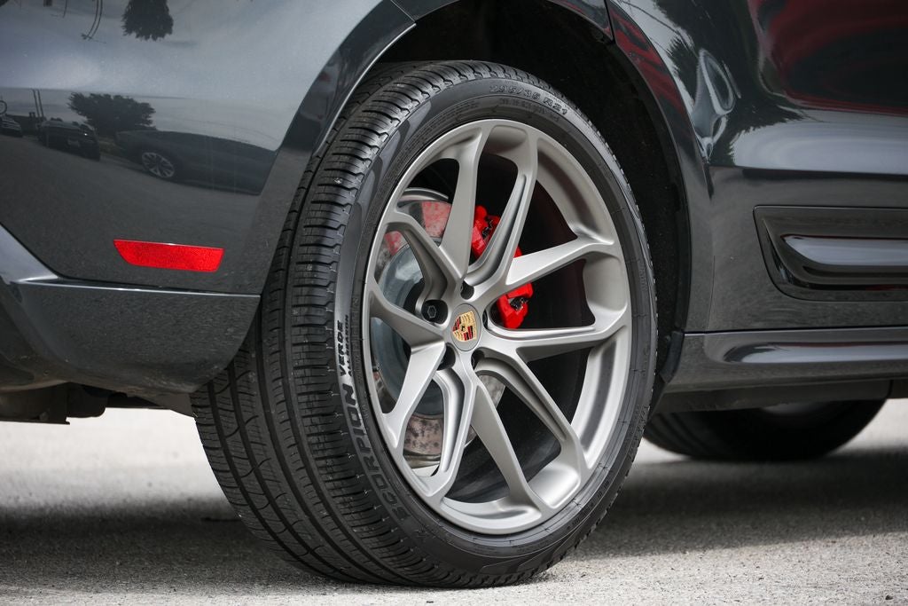 2025 Porsche Macan GTS