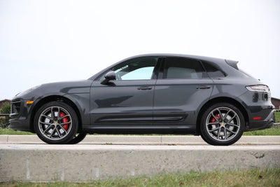 2025 Porsche Macan GTS