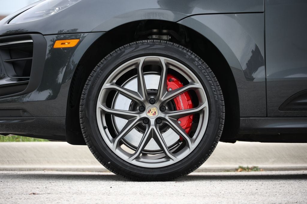 2025 Porsche Macan GTS