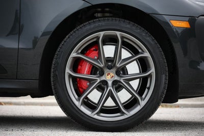 2025 Porsche Macan GTS