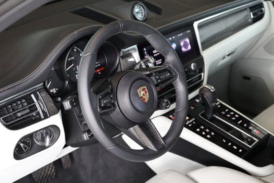 2025 Porsche Macan GTS