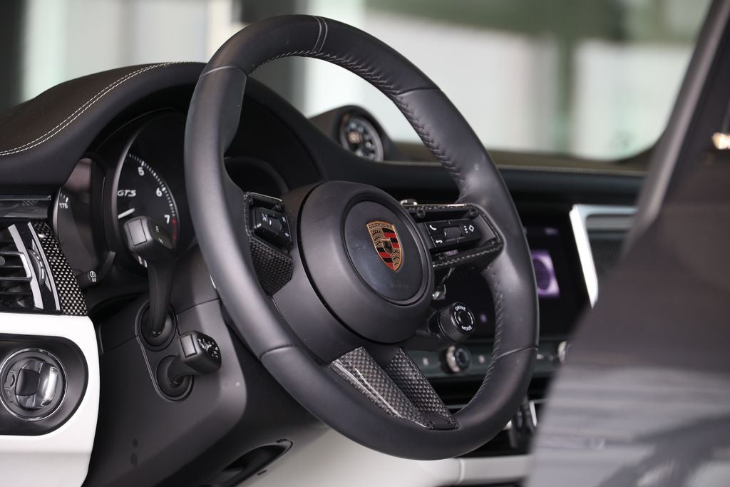 2025 Porsche Macan GTS
