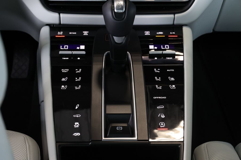 2025 Porsche Macan GTS