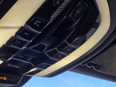 2022 Porsche Macan S