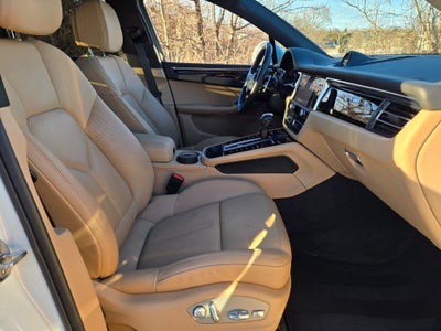 2022 Porsche Macan S