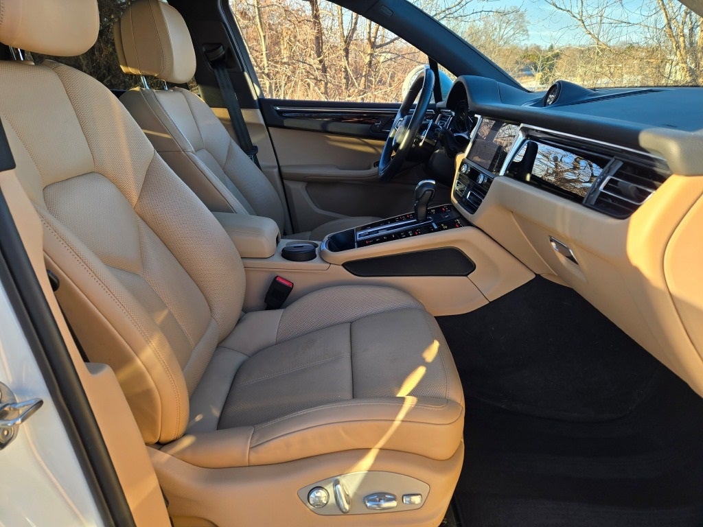 2022 Porsche Macan S