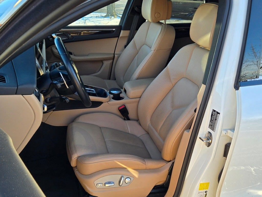 2022 Porsche Macan S