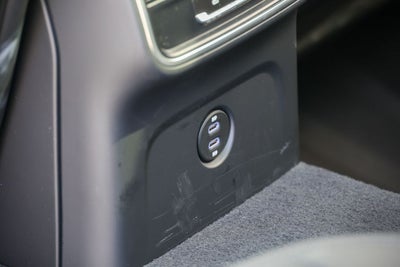 2025 Porsche Macan S
