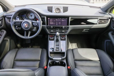 2025 Porsche Macan S