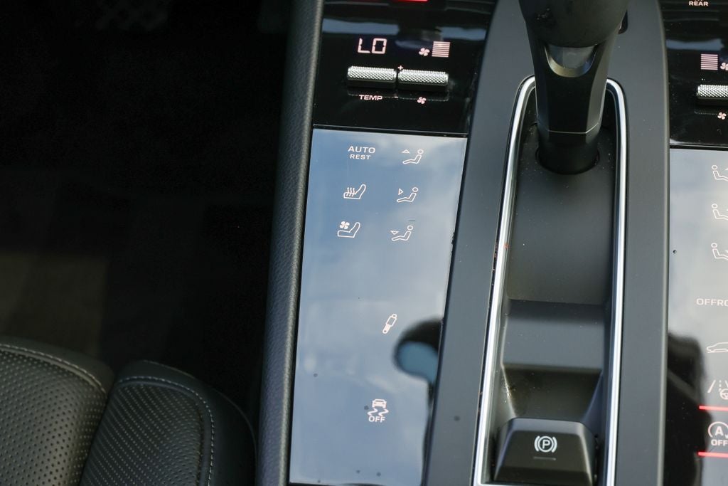 2025 Porsche Macan S
