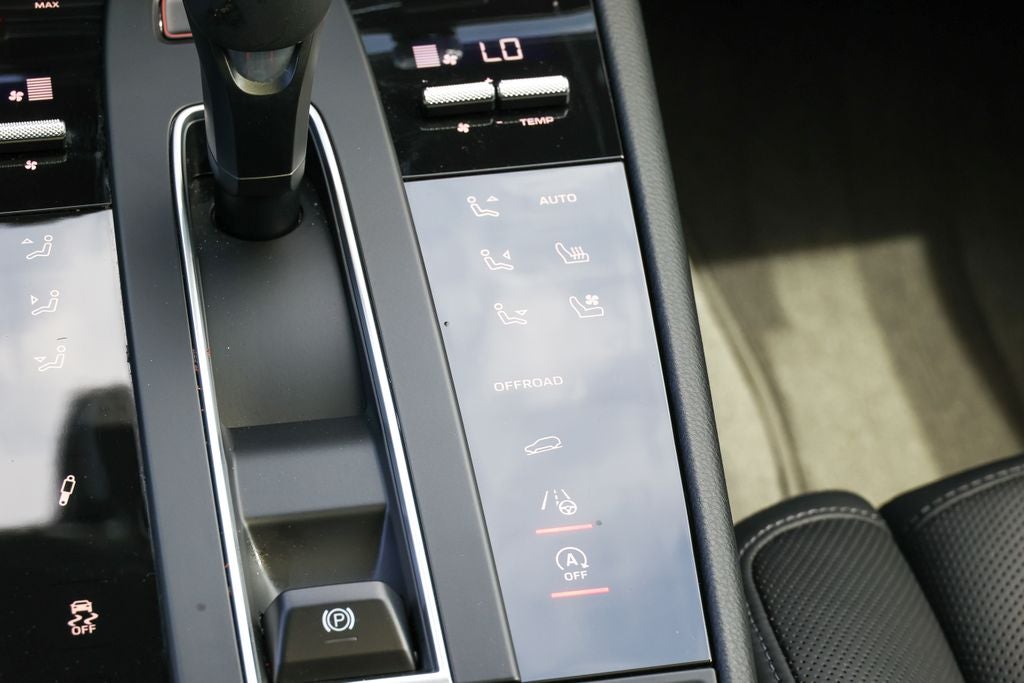 2025 Porsche Macan S