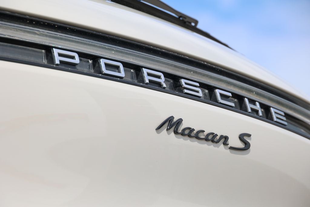 2025 Porsche Macan S