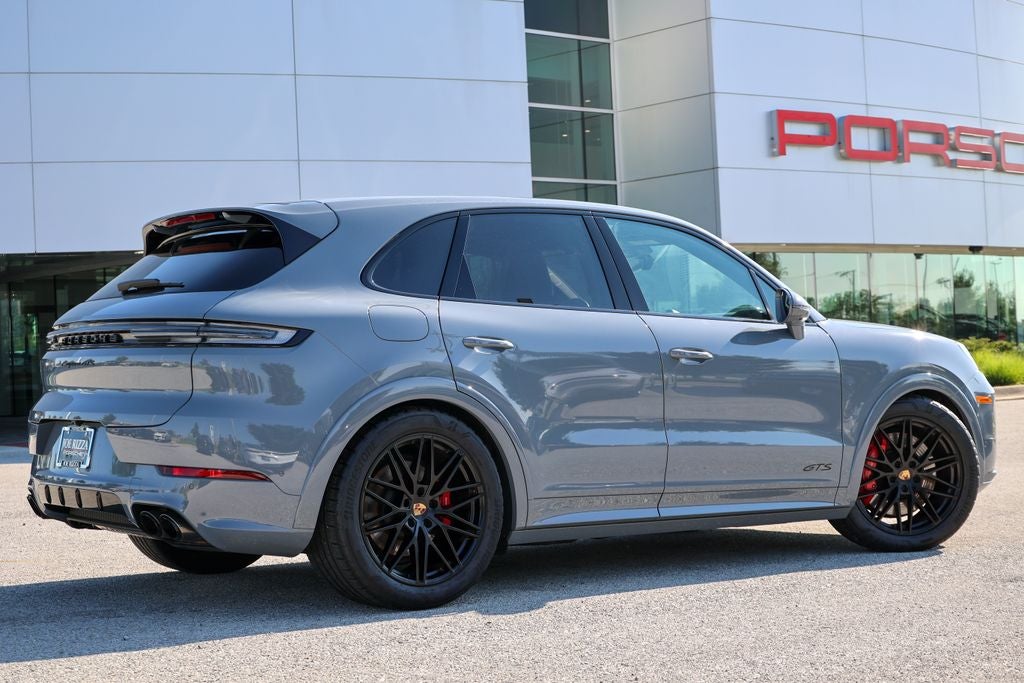 2025 Porsche Cayenne GTS