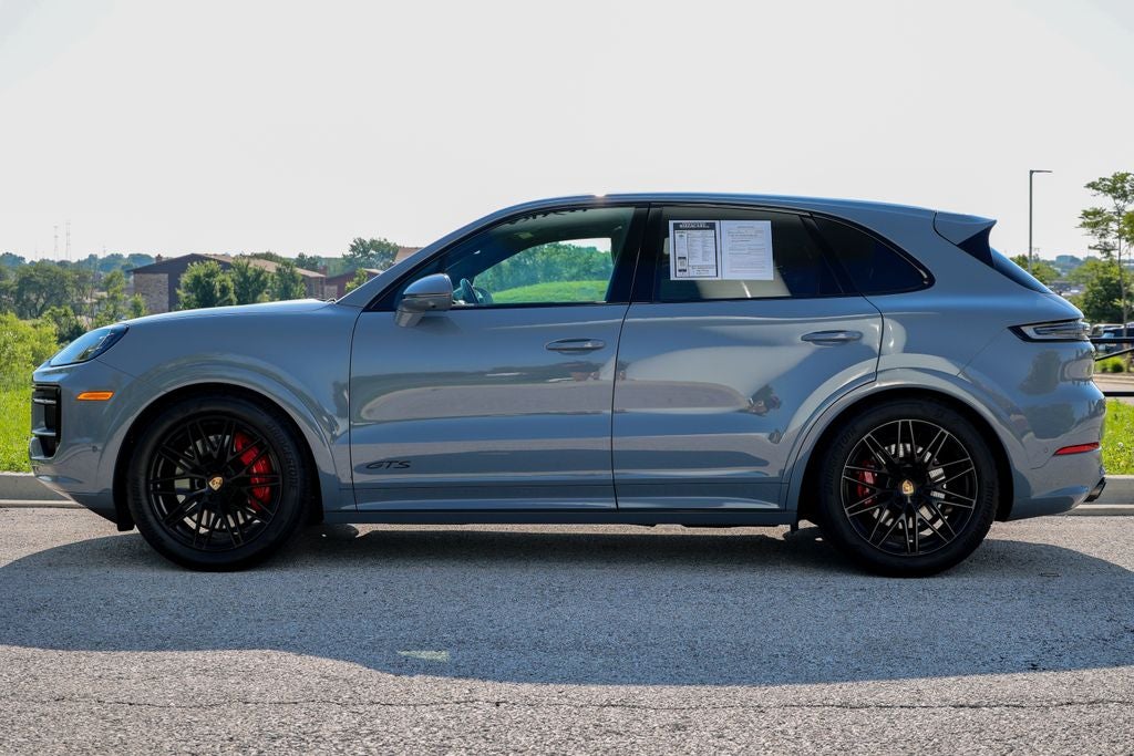 2025 Porsche Cayenne GTS