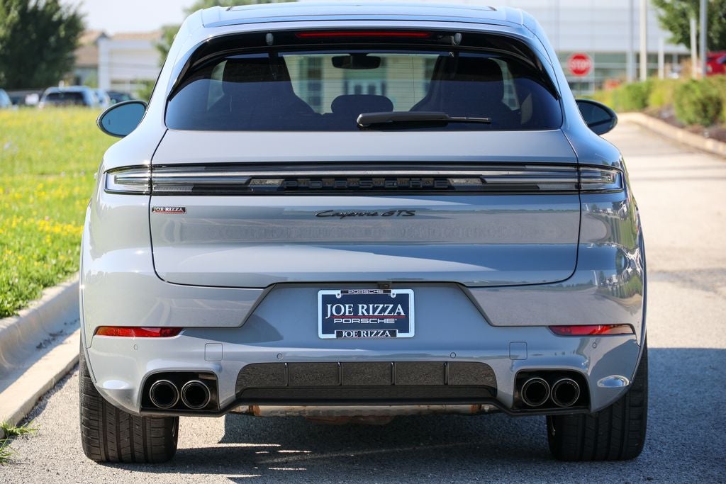 2025 Porsche Cayenne GTS