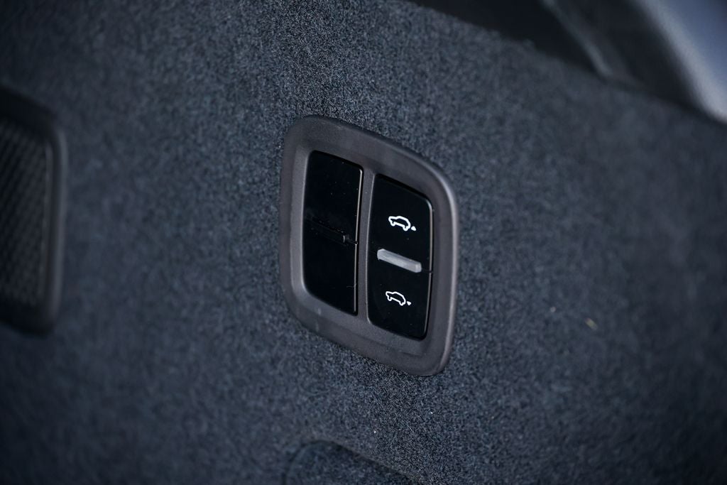 2025 Porsche Cayenne GTS