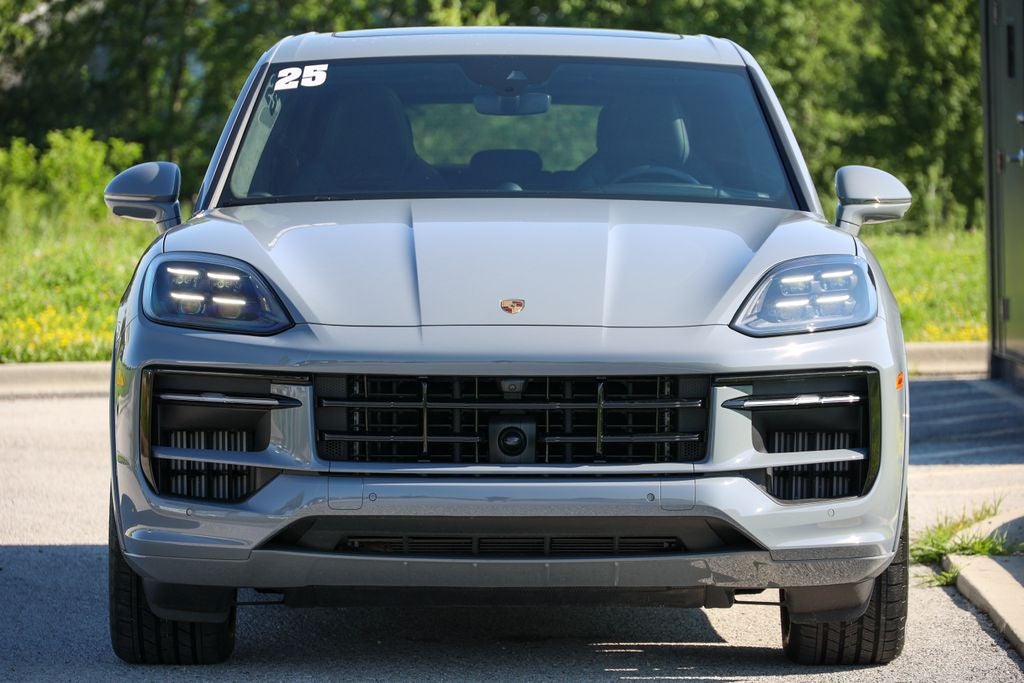 2025 Porsche Cayenne GTS