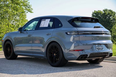 2025 Porsche Cayenne GTS