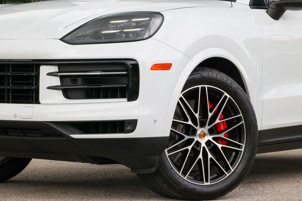 2025 Porsche Cayenne S